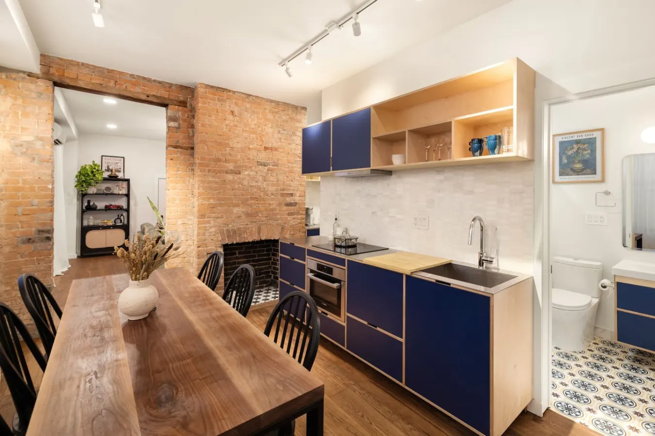 Walk to ALL Washington Park Gorgeous 2BR Condo 3