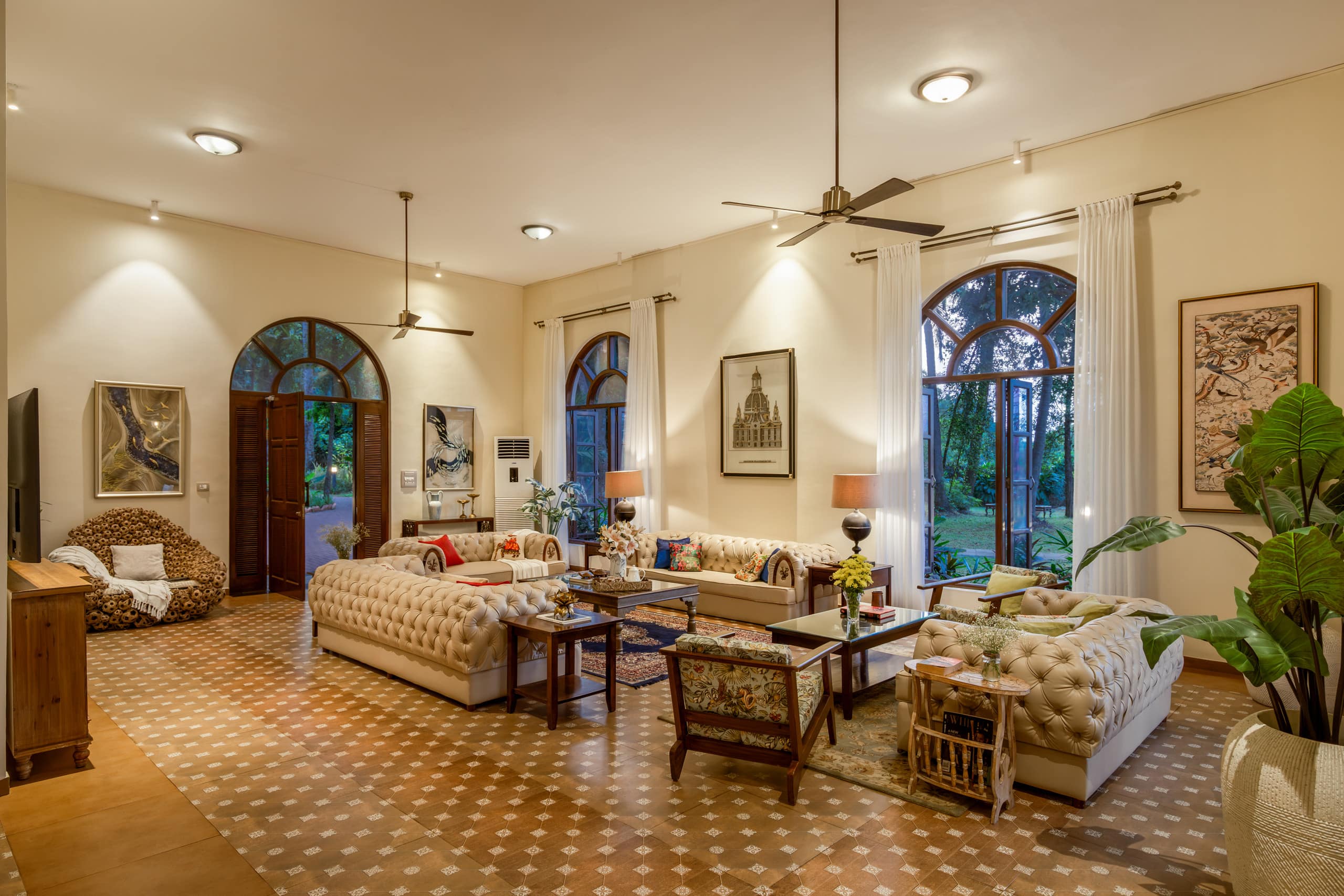 Serene Mansion 8BHK Riverview Big Family Villa 16