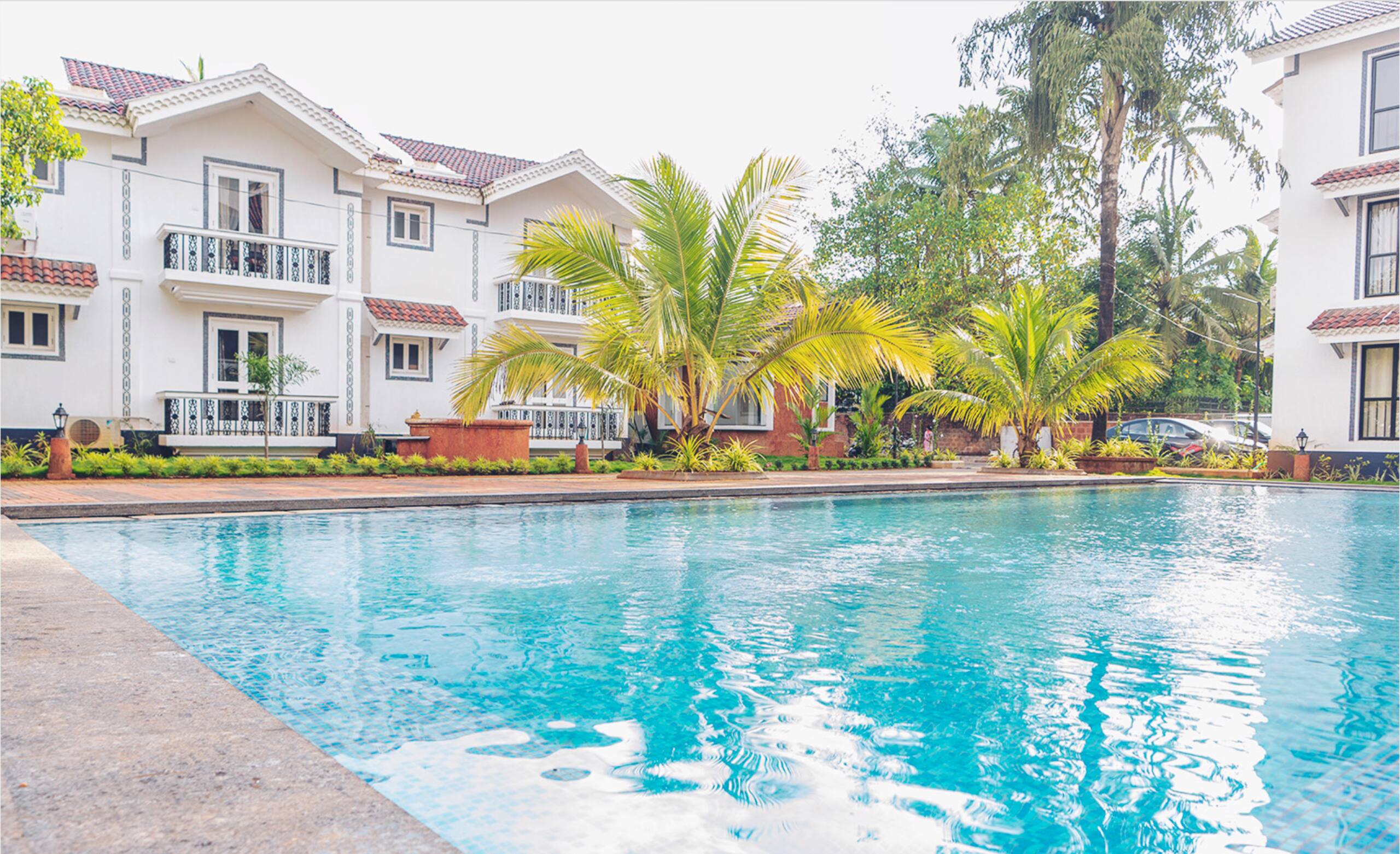 A Tropical Pool Studio Cedro Door 20