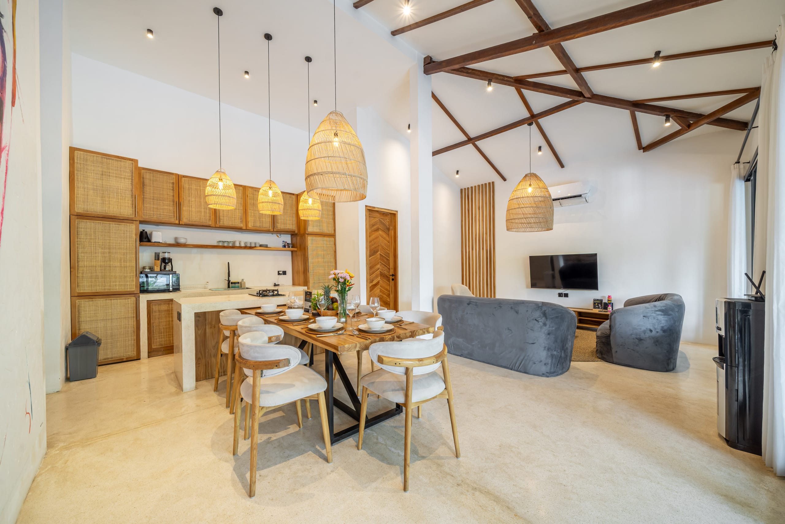 Huge Tropical 3BR in Serene Ubud w Pool & Lounge 14
