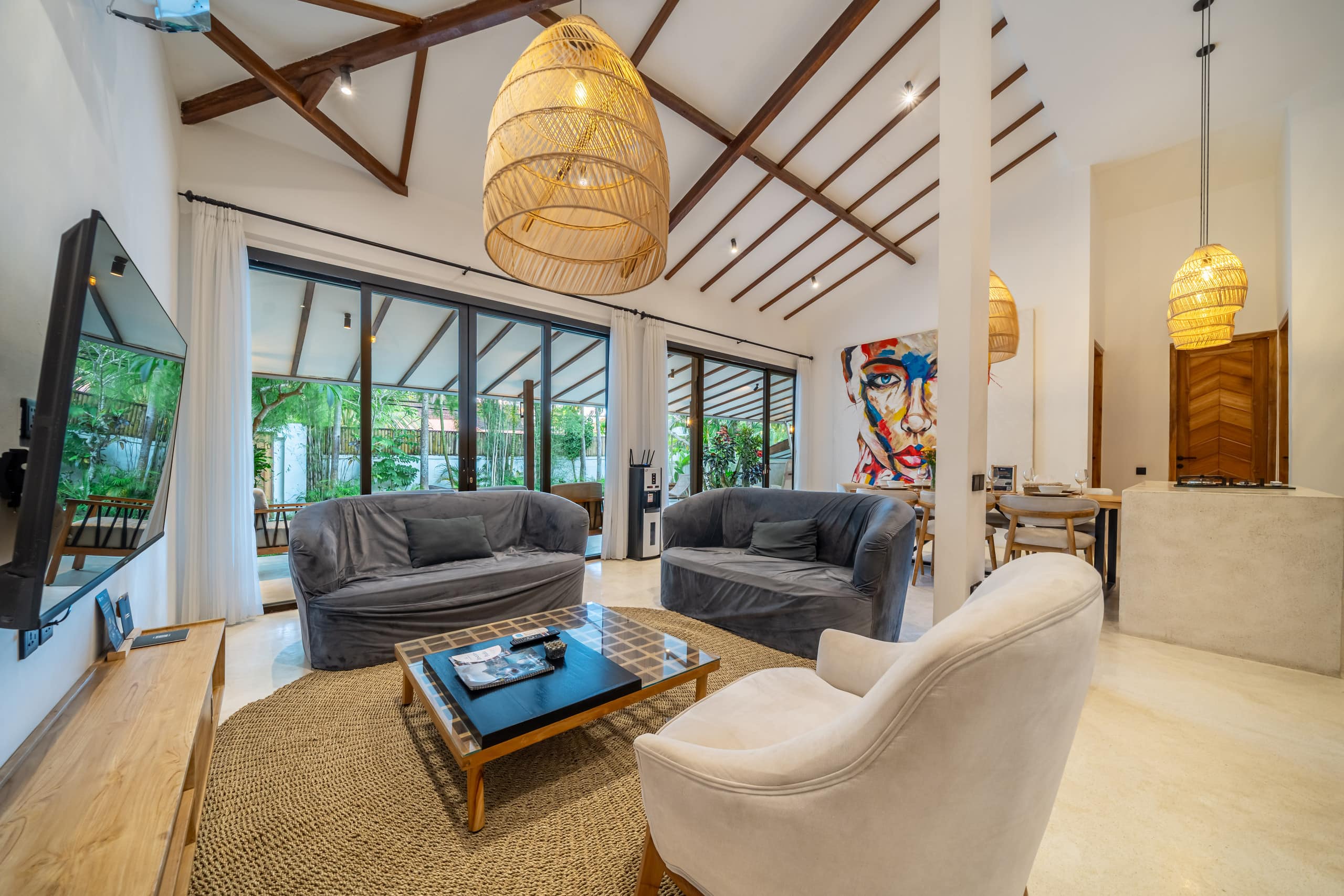 Huge Tropical 3BR in Serene Ubud w Pool & Lounge — photo 3