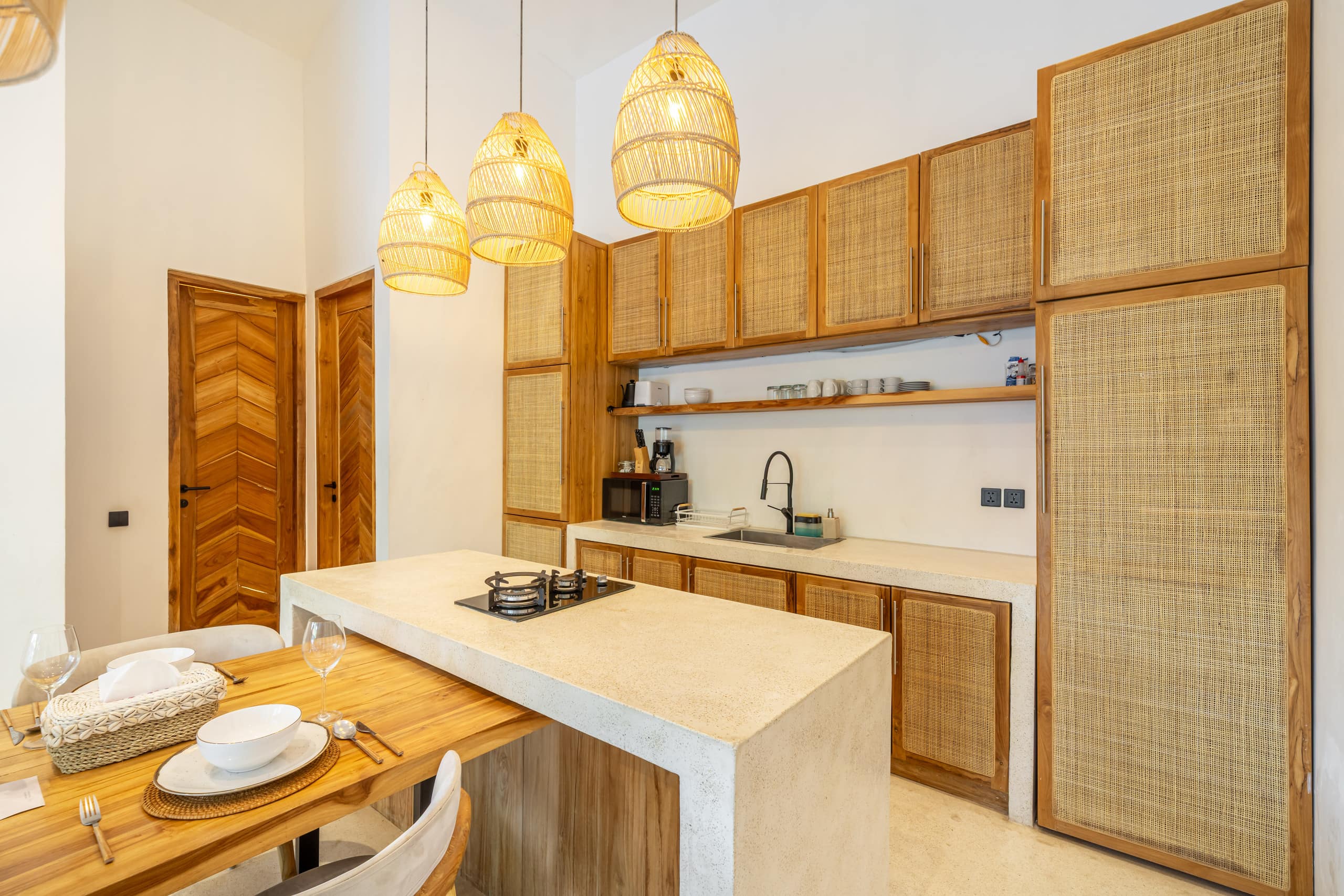 Huge Tropical 3BR in Serene Ubud w Pool & Lounge 11