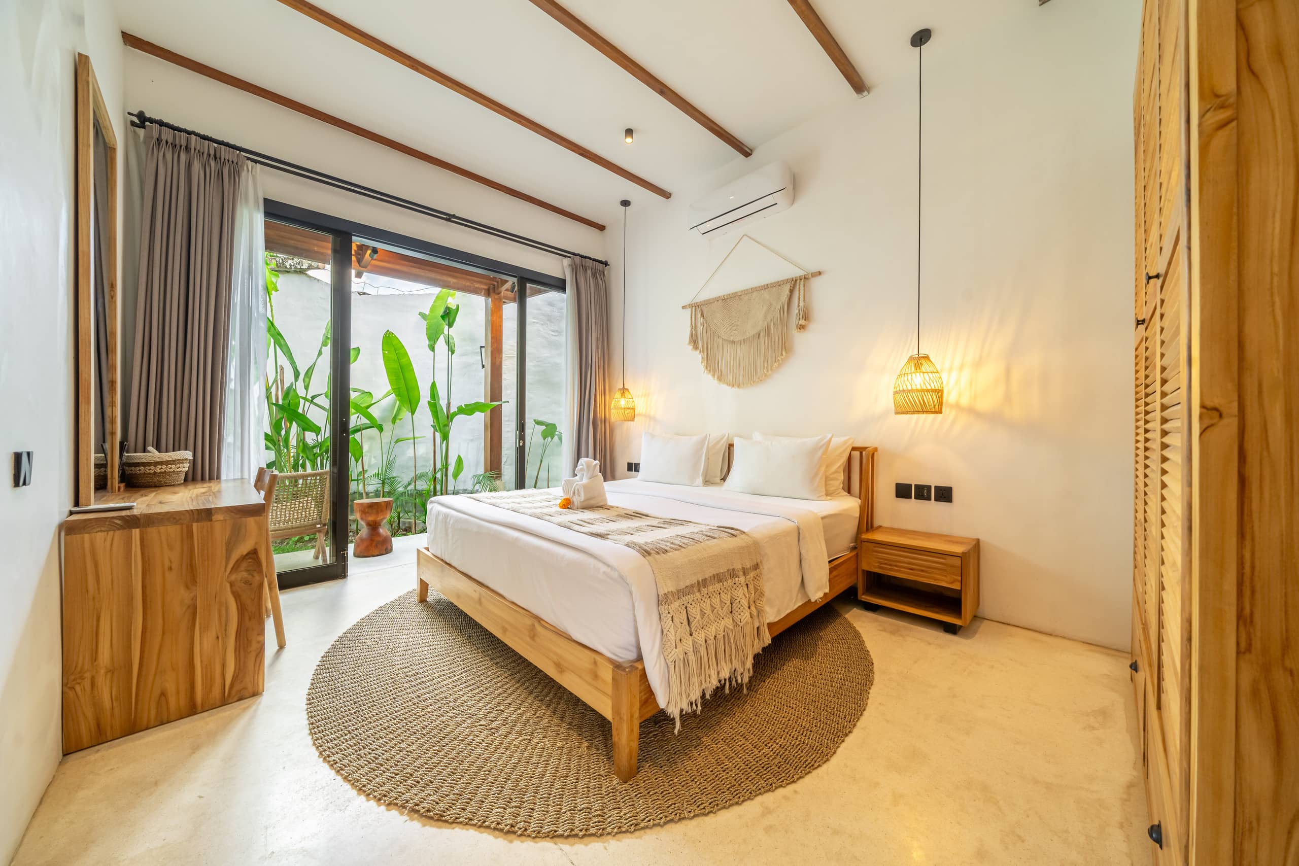 Huge Tropical 3BR in Serene Ubud w Pool & Lounge 25