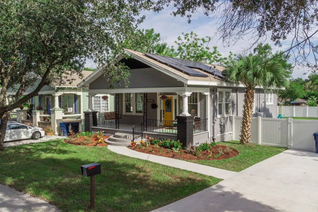 Remodeled Home Fully Fenced Yard | Walk to Riverwalk & Downtown Tamp