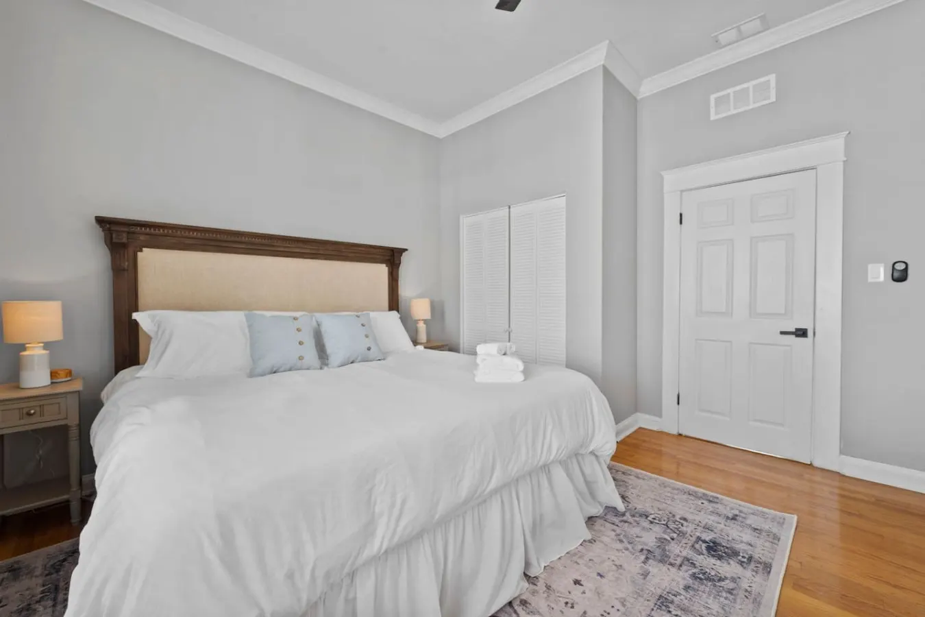 Remodeled Home Fully Fenced Yard Walk to Riverwalk & Downtown Tamp 14