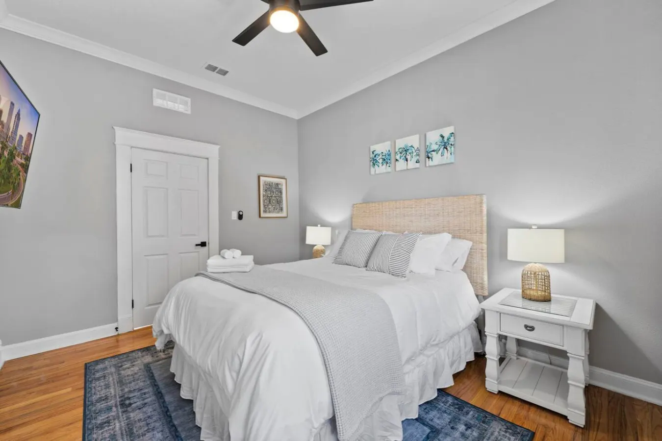 Remodeled Home Fully Fenced Yard Walk to Riverwalk & Downtown Tamp 16