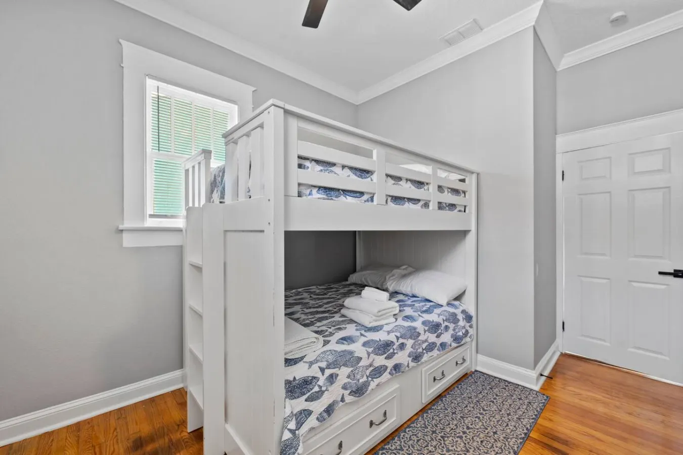 Remodeled Home Fully Fenced Yard Walk to Riverwalk & Downtown Tamp 19