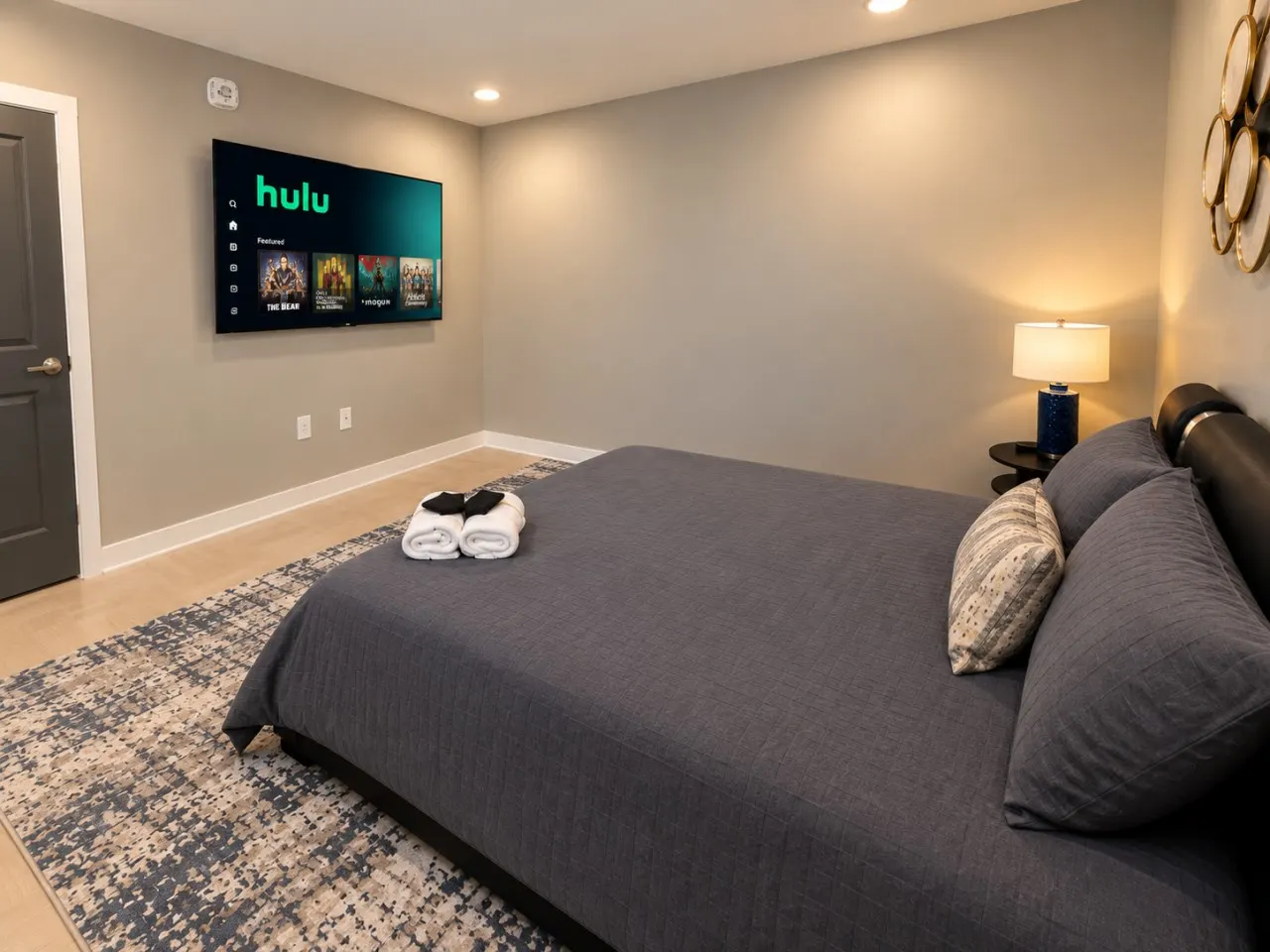 Cityside Retreat 2BR Two Queen Beds 10