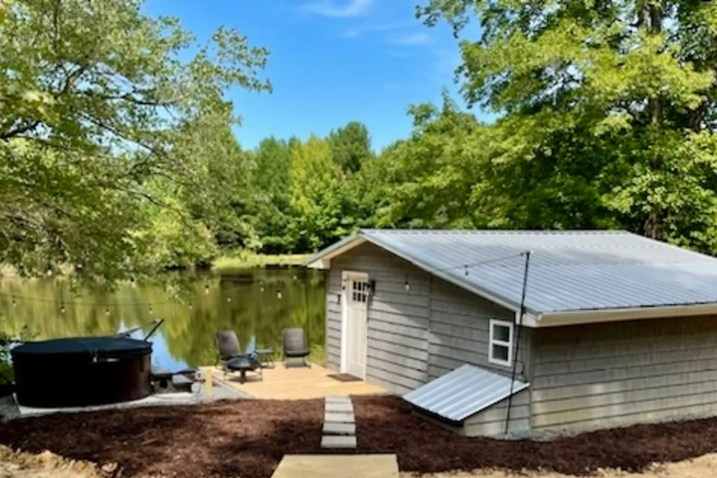 25-Acre Oxford Retreat Waterfront Cabin + Hot Tub 17