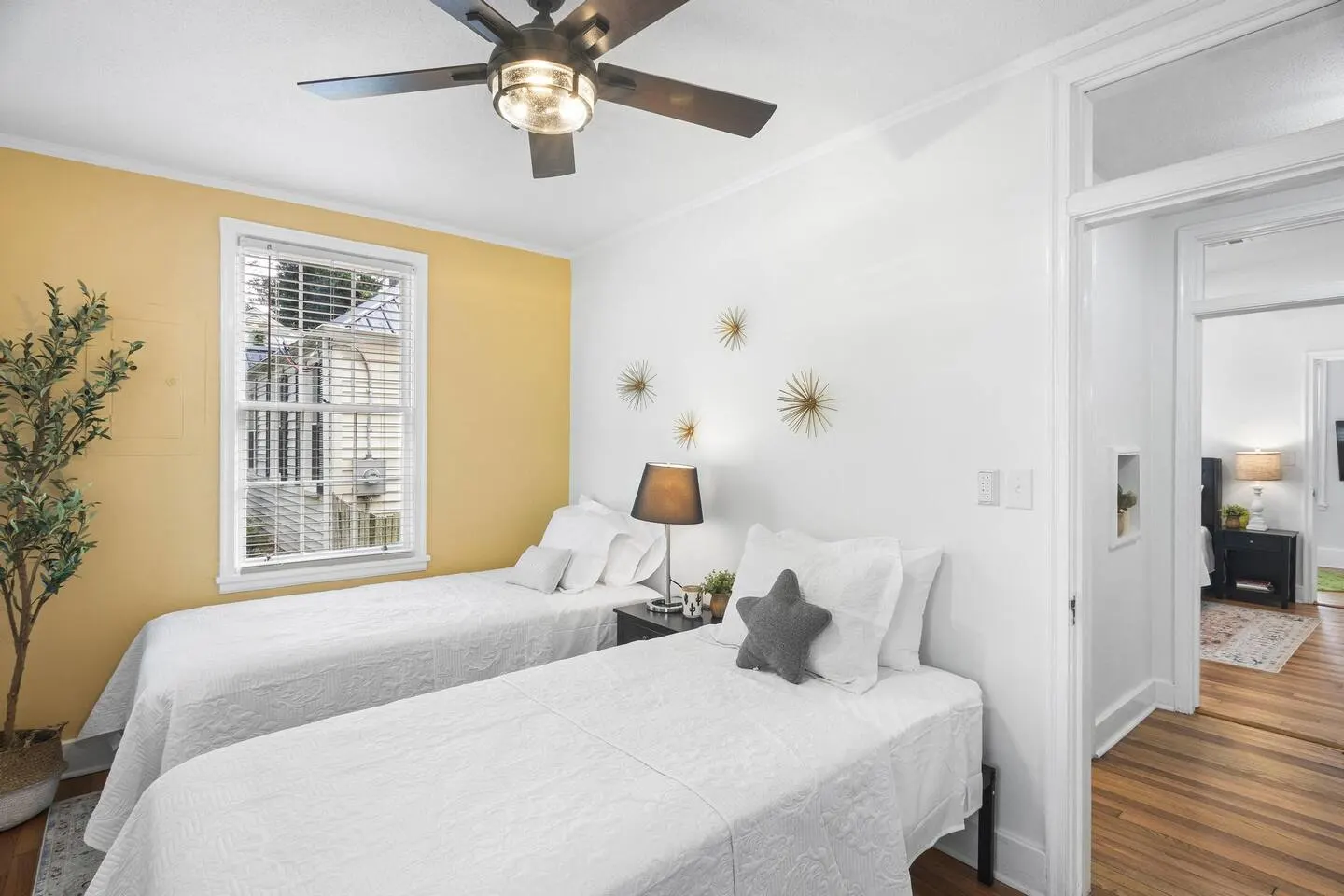 Dogwood: 3br, near Medical Dist 9