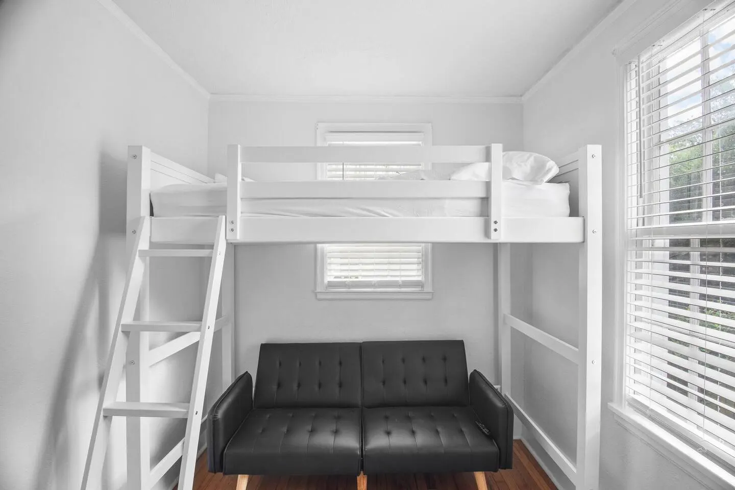 Dogwood: 3br, near Medical Dist 12