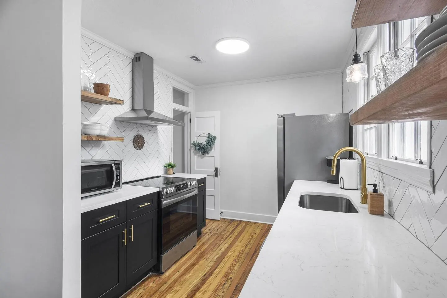 Dogwood: 3br, near Medical Dist 6
