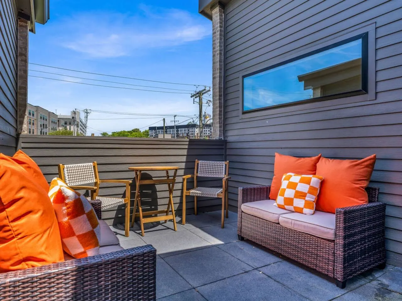 Vols View | Modern DT Knoxville Townhome — photo 5
