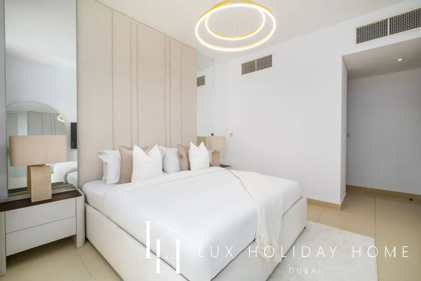 LUX The Burj Khalifa Fountain View Suite 2 13