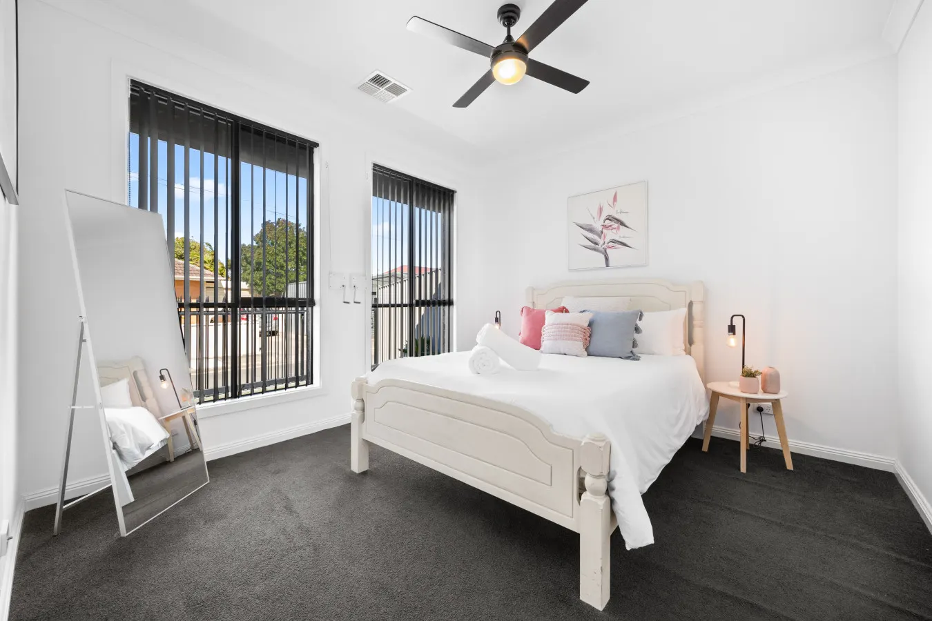 Largs Tides—Modern Stay Between Beach & Dining 14