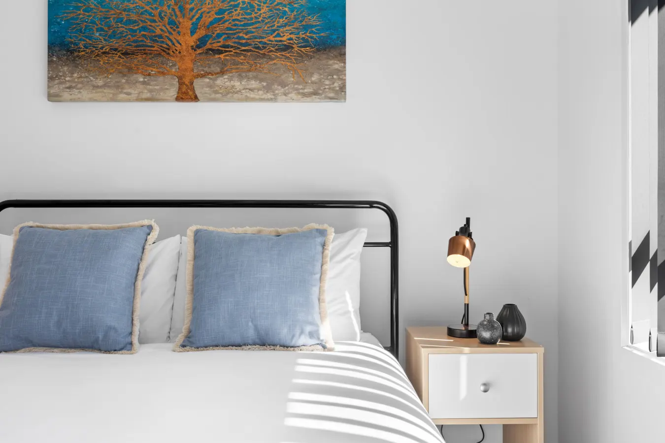 Largs Tides—Modern Stay Between Beach & Dining 18