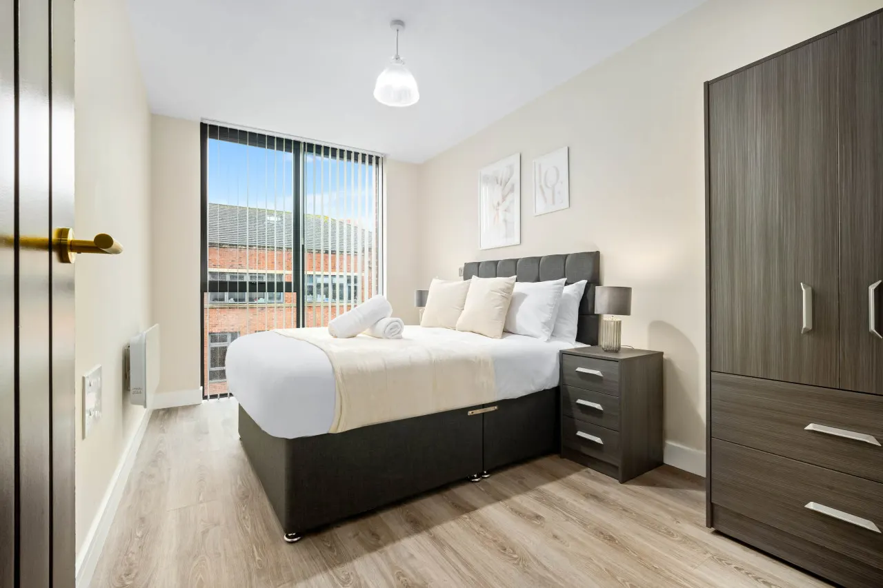 Stylish 2 Bed Apartment - Smart TV - WIFI - Jewellery Quarter 10A 19