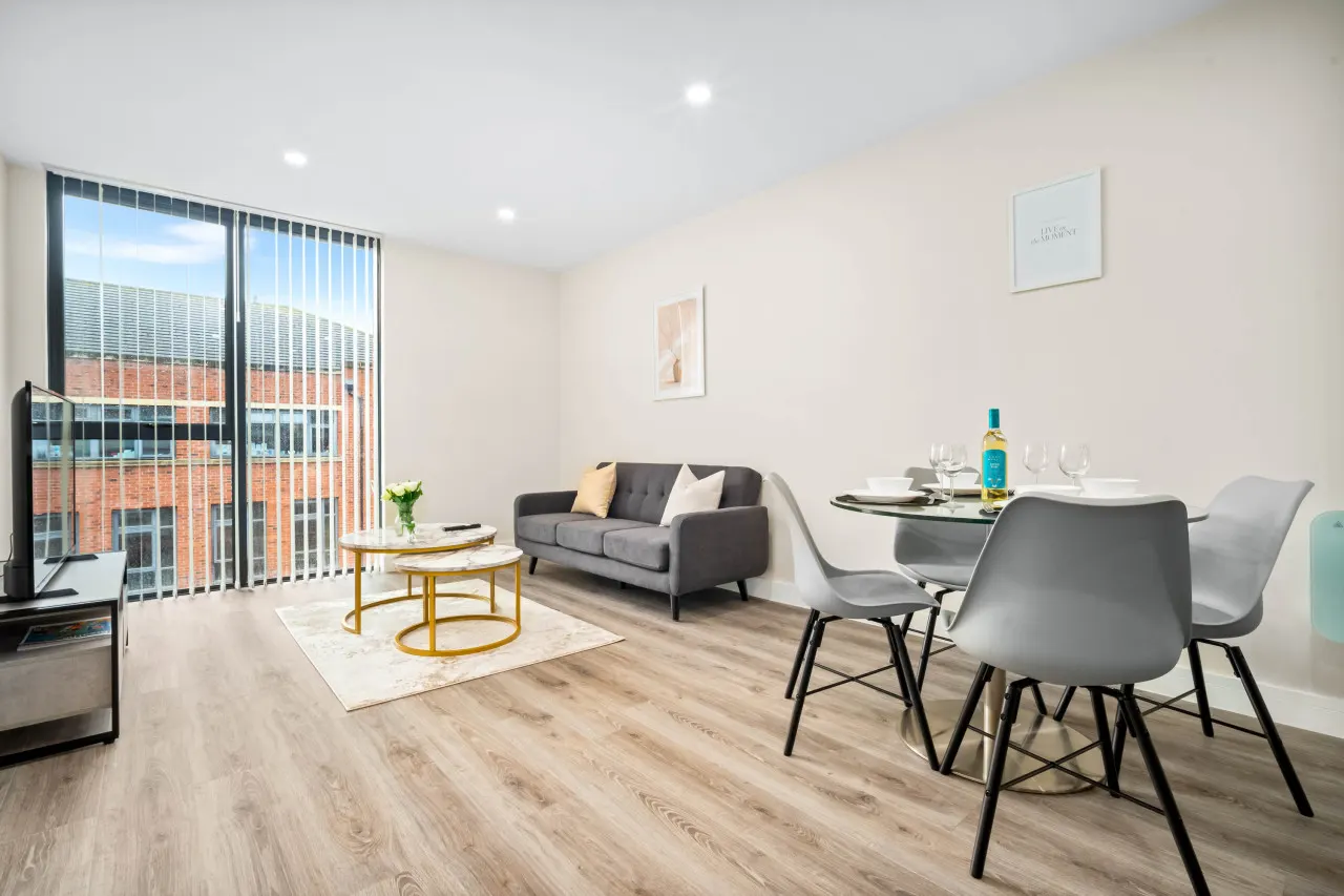 Stylish 2 Bed Apartment - Smart TV - WIFI - Jewellery Quarter 10A 8
