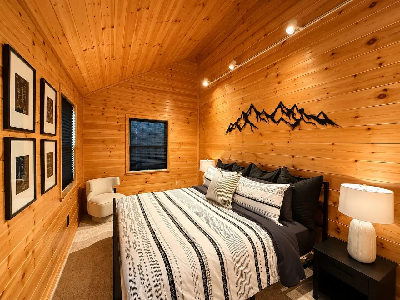 Riverfront Paradise With Hot Tub & Pet Friendly! 9