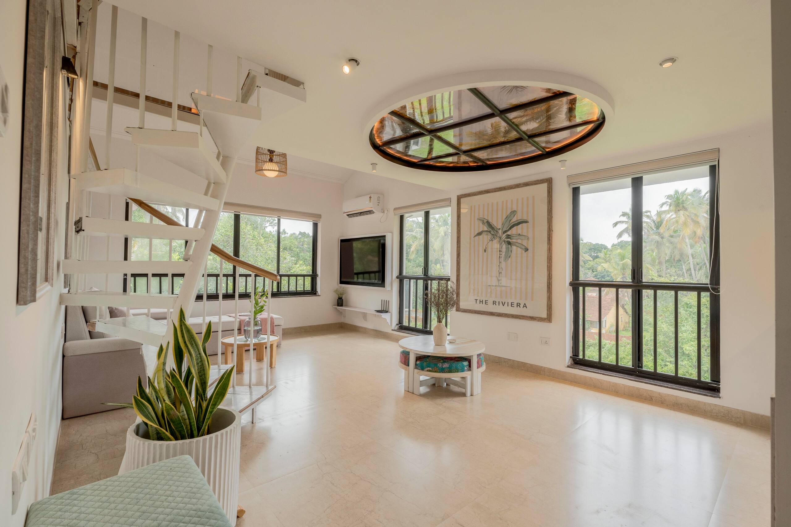 600 sq ft studio in the heart of Siolim with pool 6