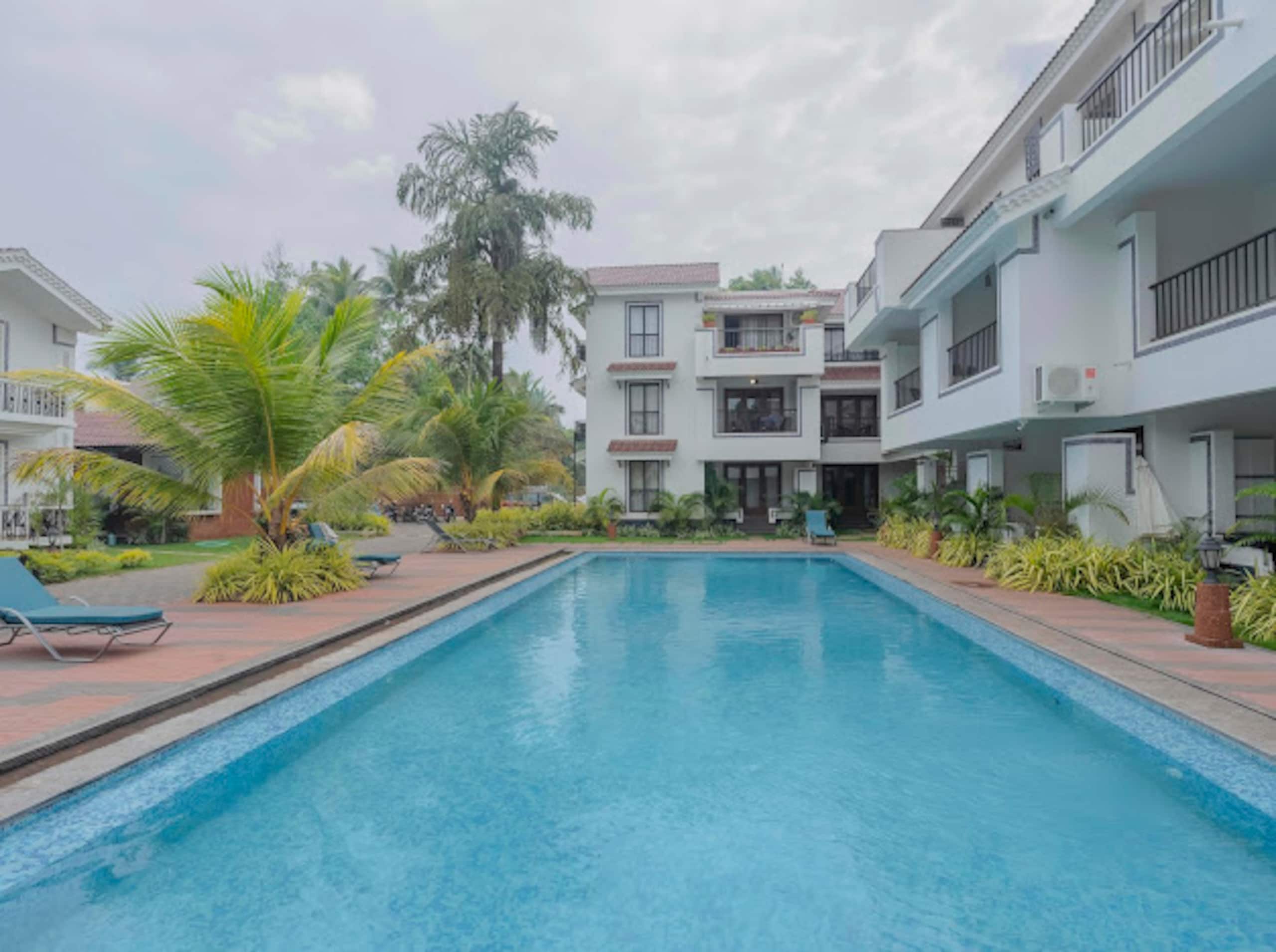 600 sq ft studio in the heart of Siolim with pool 29