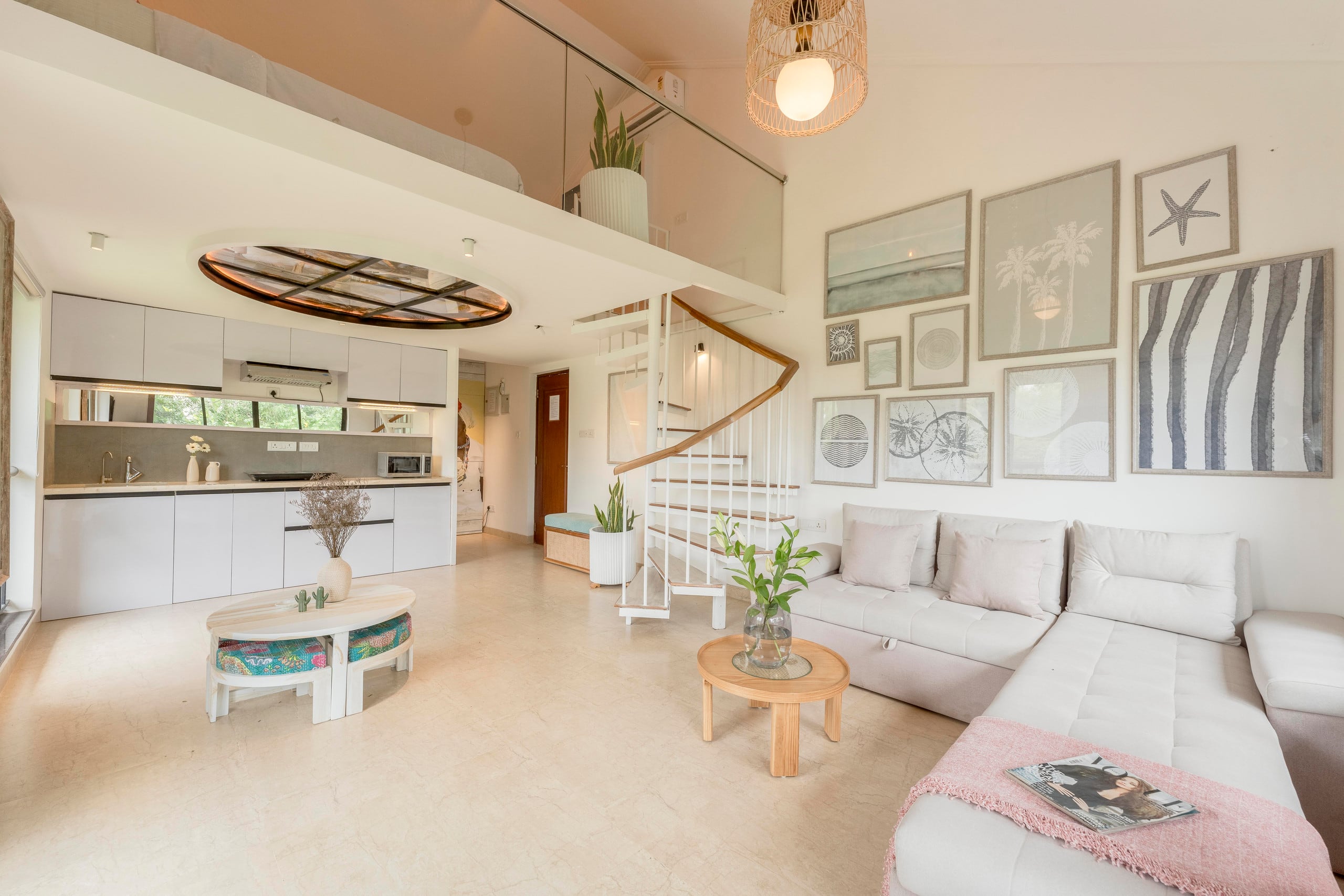 600 sq ft studio in the heart of Siolim with pool 9