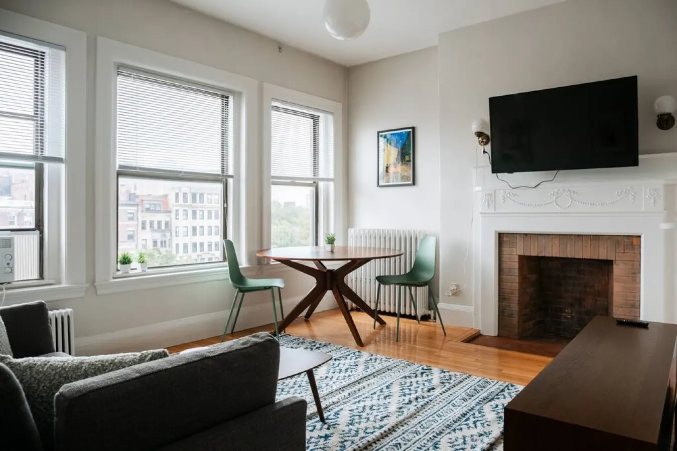 Cozy 1BDR Close to Fenway! 1