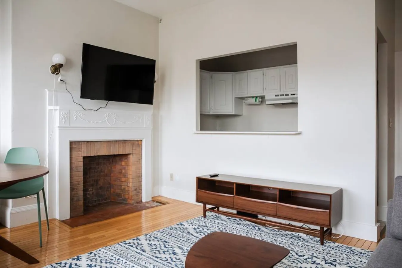 Cozy 1BDR Close to Fenway! 5