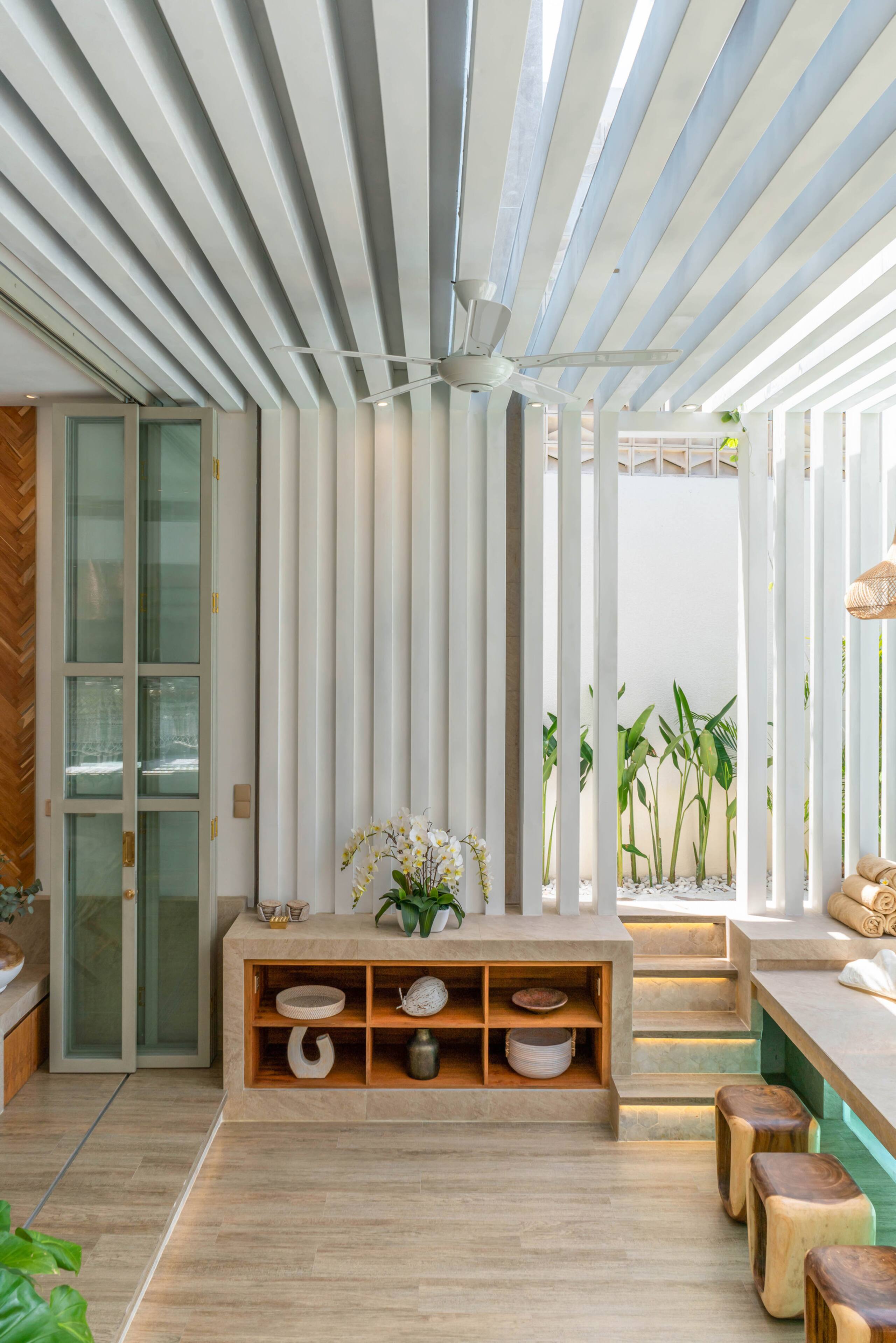 Luxurious New Designer Villa Next to the Beach 18