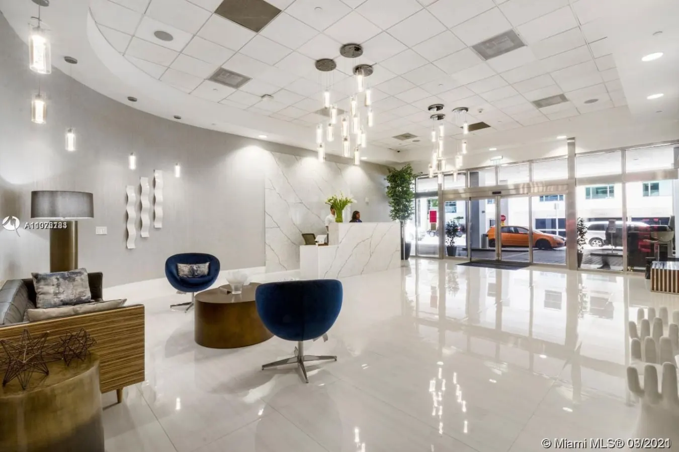 Ocean view unit in Brickell 10