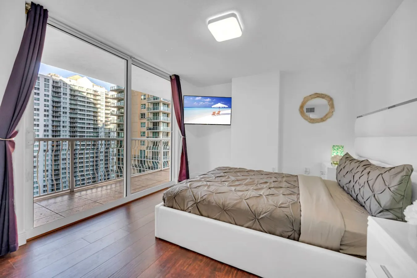 Ocean view unit in Brickell 19