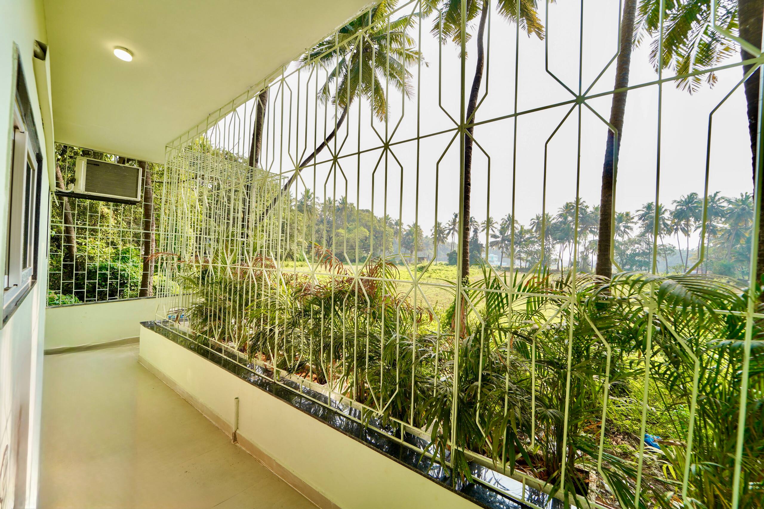 Cozy 2BHK apt in Morjim | 5 mins from Morjim beach 5
