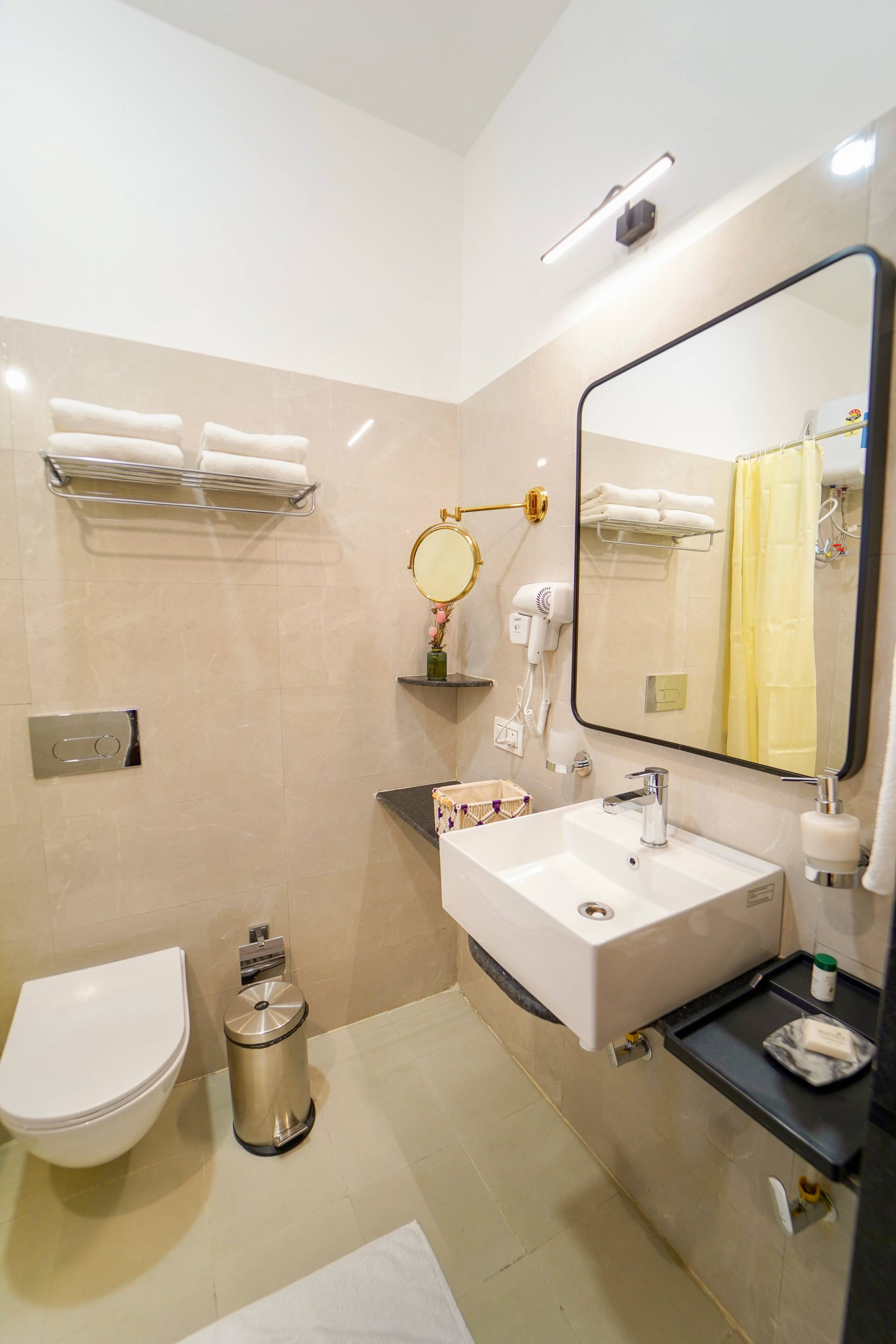 Cozy 2BHK apt in Morjim | 5 mins from Morjim beach 13