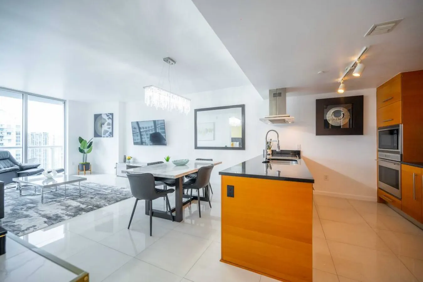 38th floor W residence 9