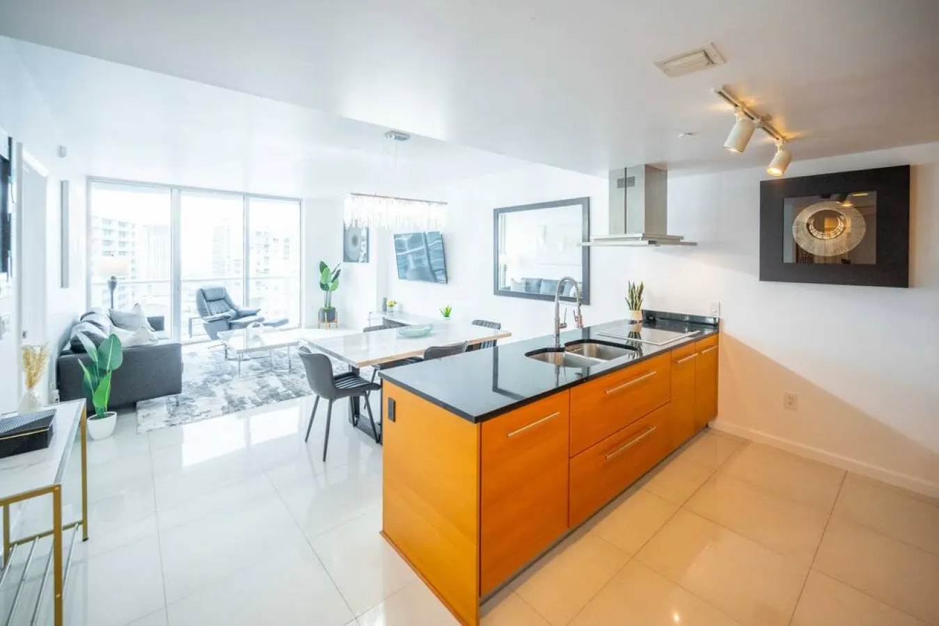38th floor W residence 10