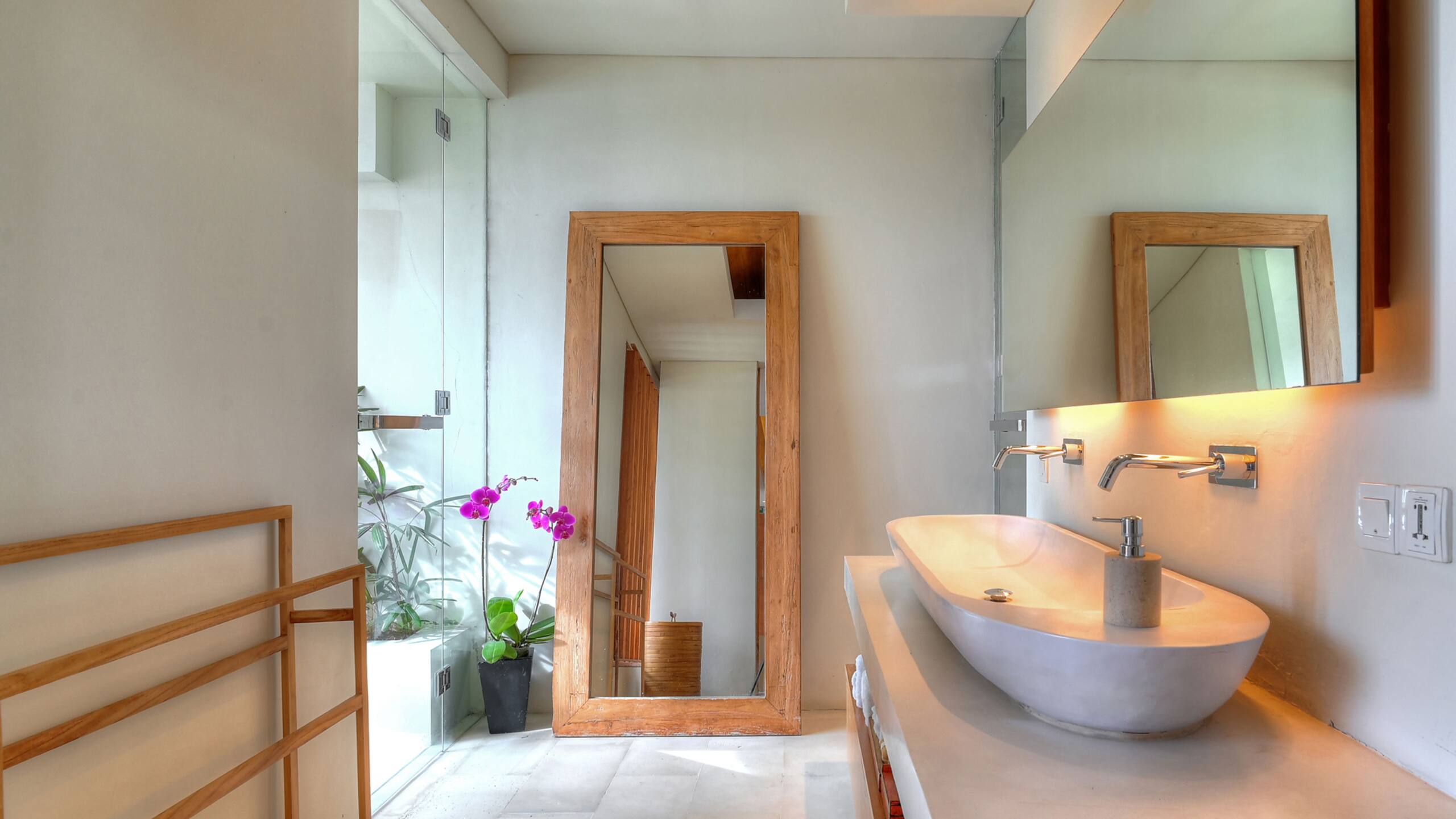The Iman Villa by Elite Havens, 5BR, Canggu w/chef 18