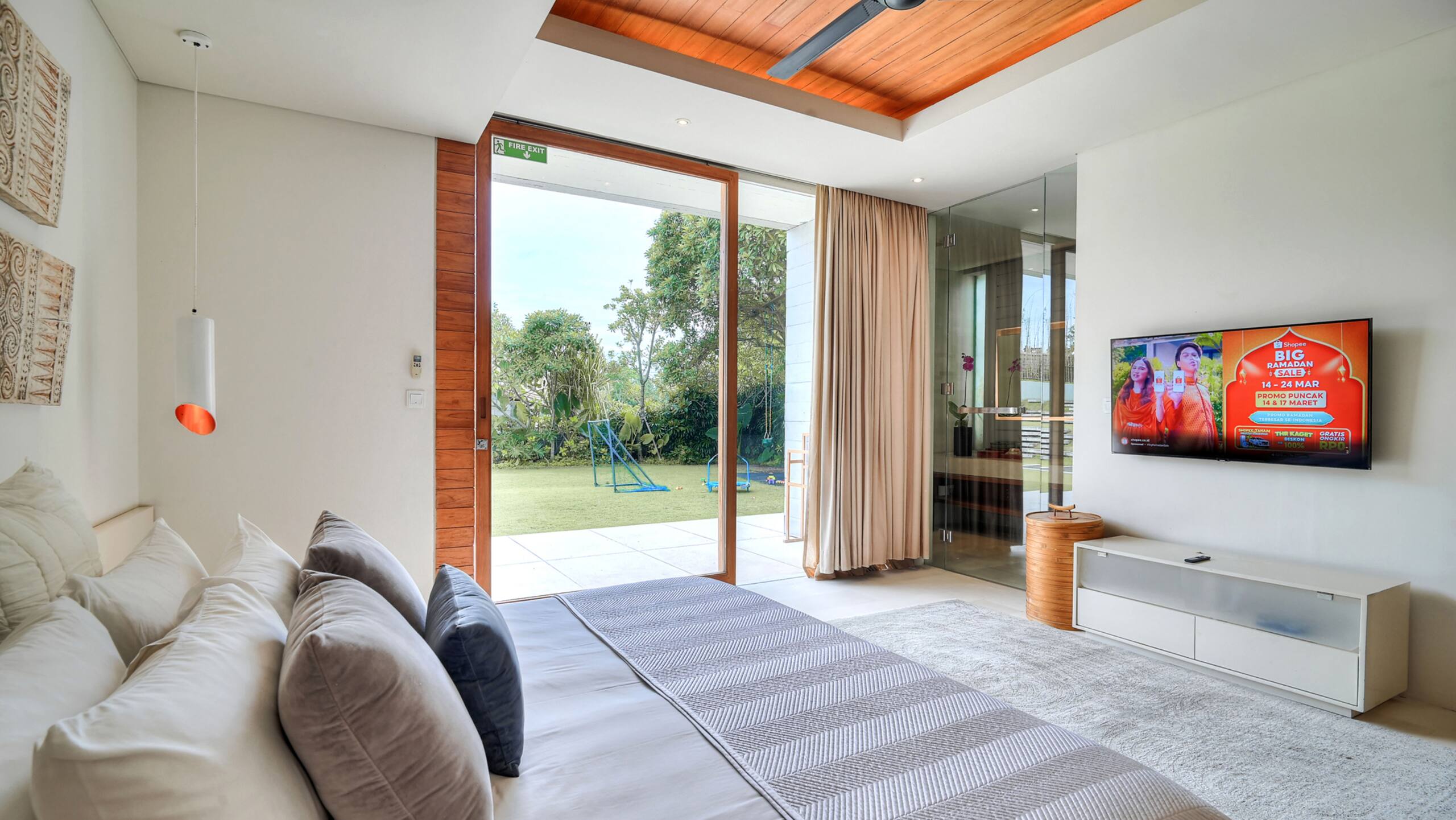 The Iman Villa by Elite Havens, 5BR, Canggu w/chef 15