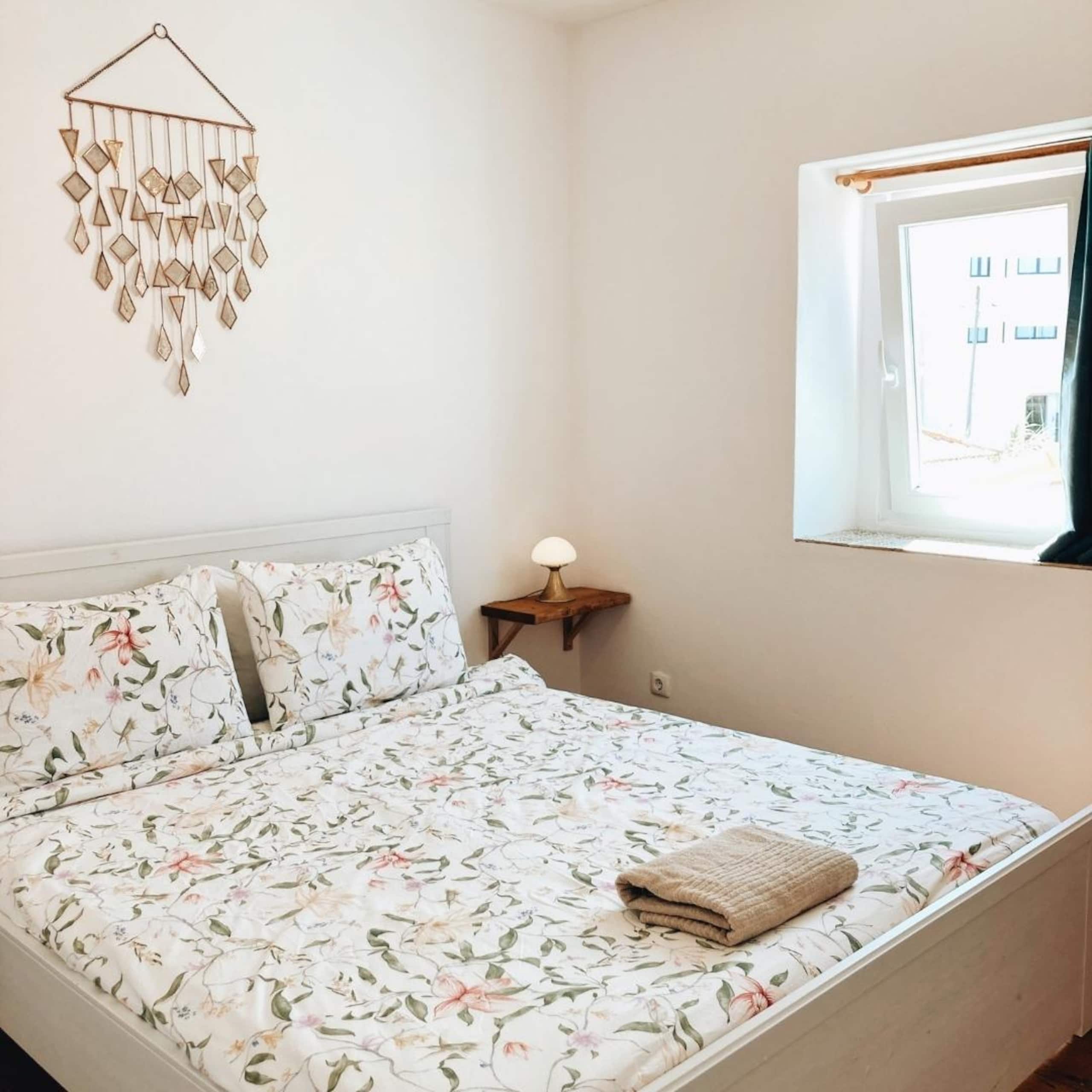 Double room Boutique Surf lodge 200m to Beach 2