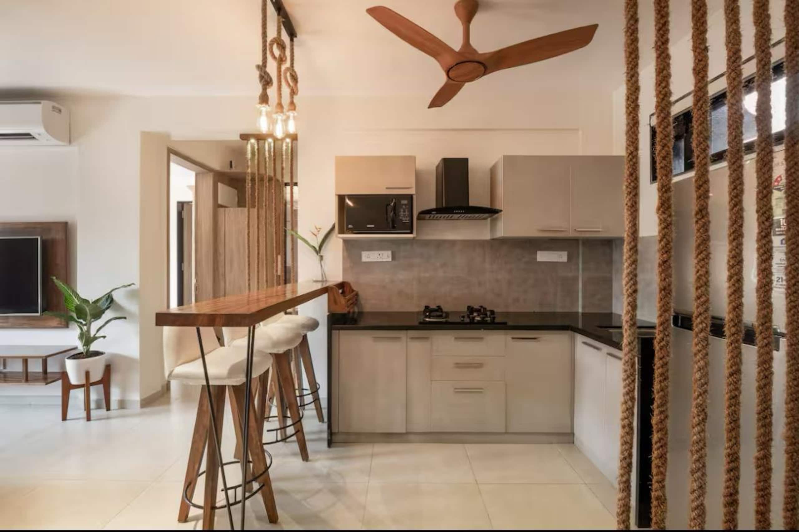 Sereno Siesta 2bhk cosy apt w/balcony swing & pool — photo 2