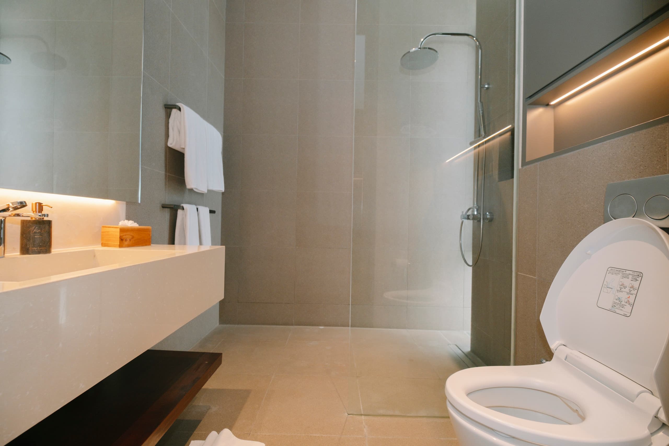 Akashi Residence: 6-Bedroom, Slide, Ice Bath & Gym 10