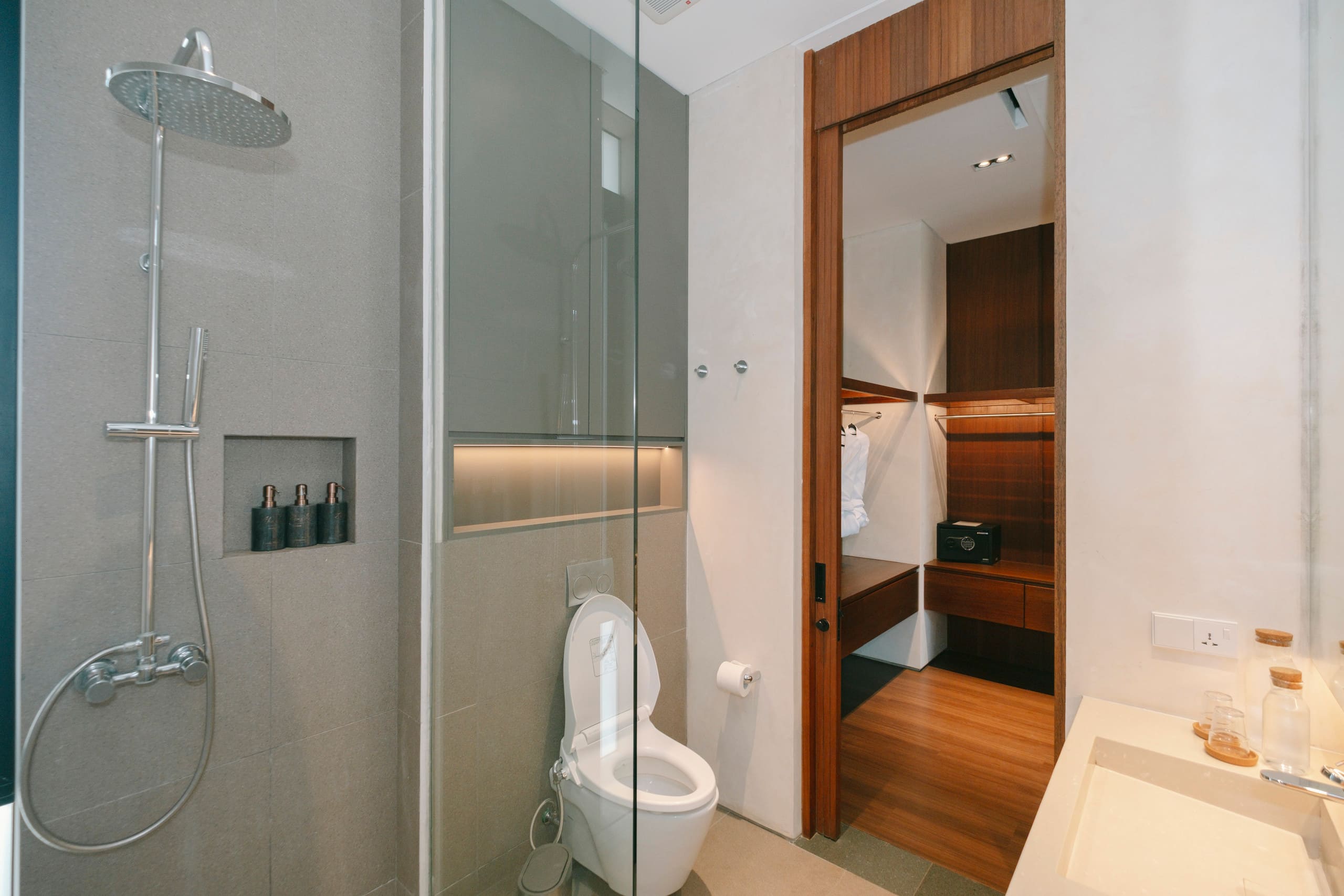 Akashi Residence: 6-Bedroom, Slide, Ice Bath & Gym 12
