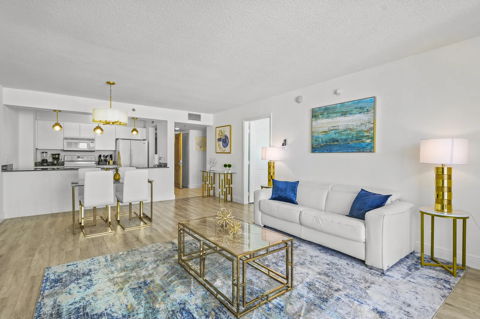 High Floor Unit Located in Brickell - Free Parking 2