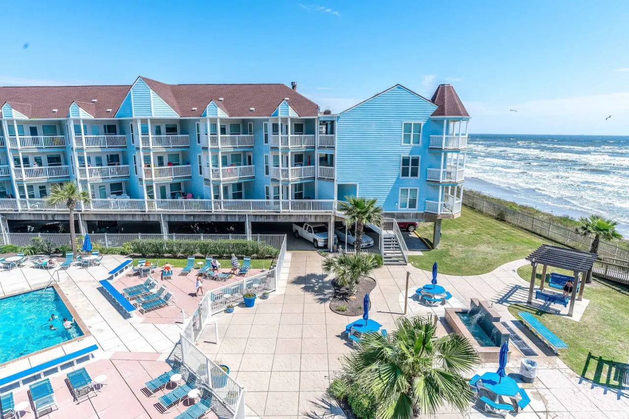 Steps to Pool and Beach...Amazing Views from Two Balconies! 3