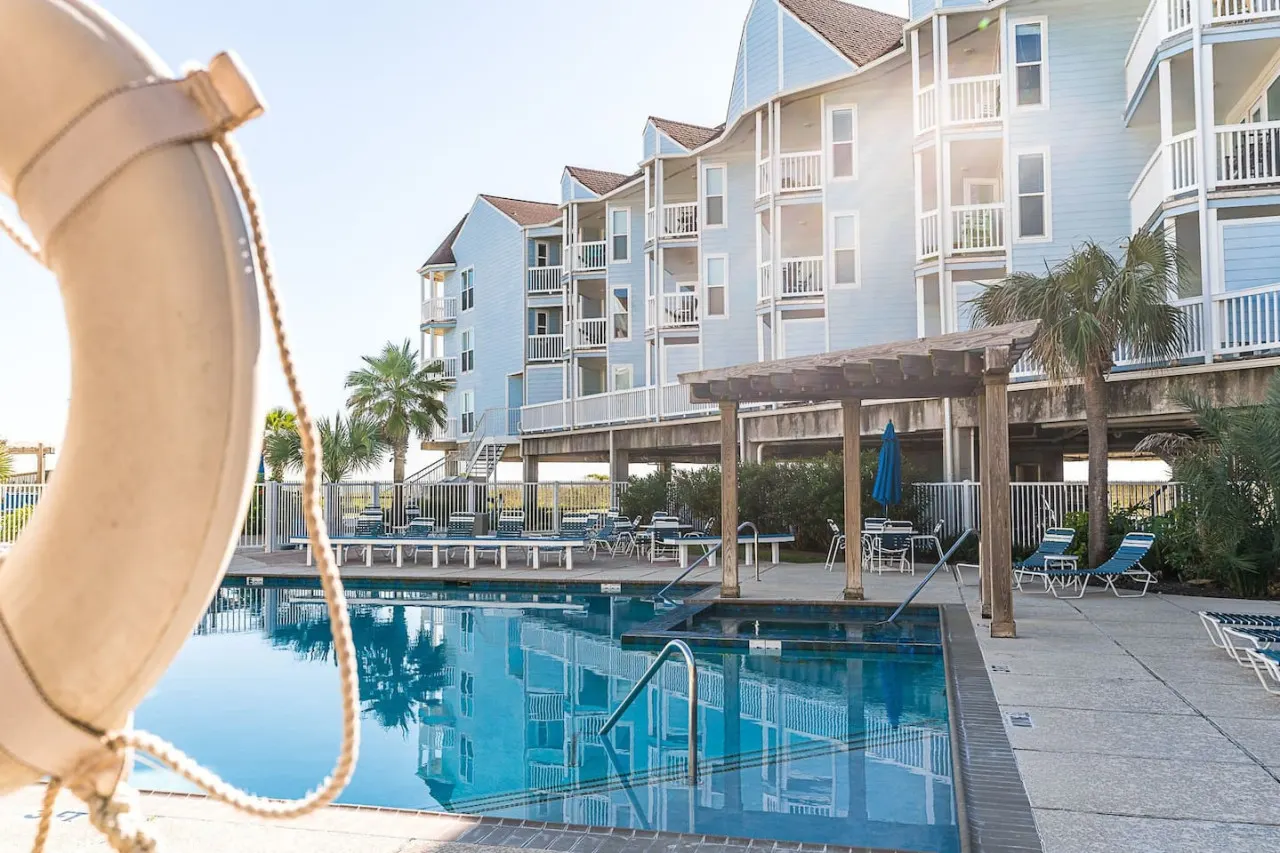 Steps to Pool and Beach...Amazing Views from Two Balconies! 5