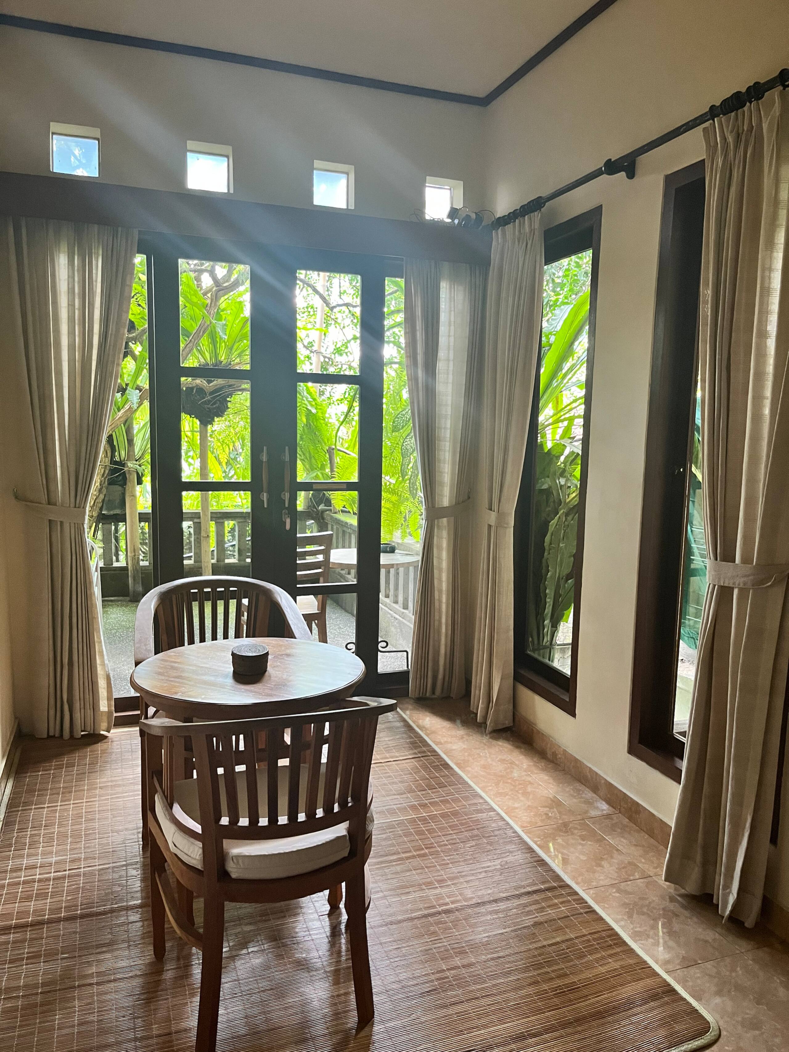 Jawi House & Painter - Garden Room