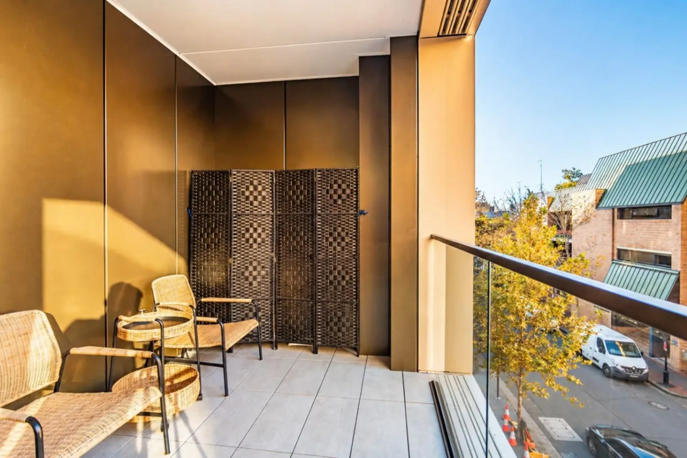 The Rocks 1BR + Workspace Bridge View & Balcony 16
