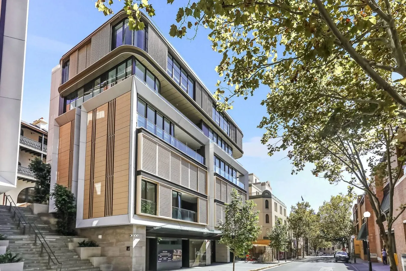 The Rocks 1BR + Workspace Bridge View & Balcony 18