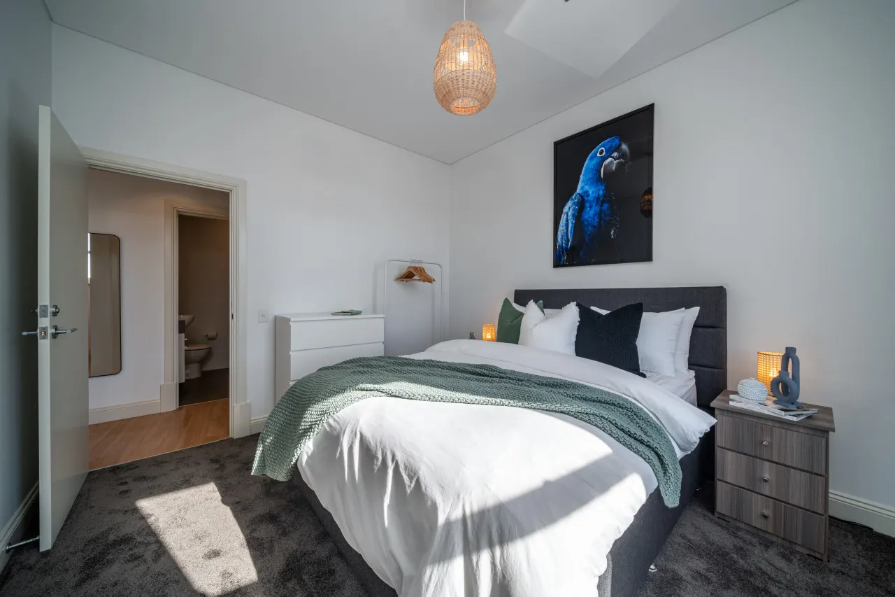Aqua by the Sea - Beachfront with Pool & Gym 14