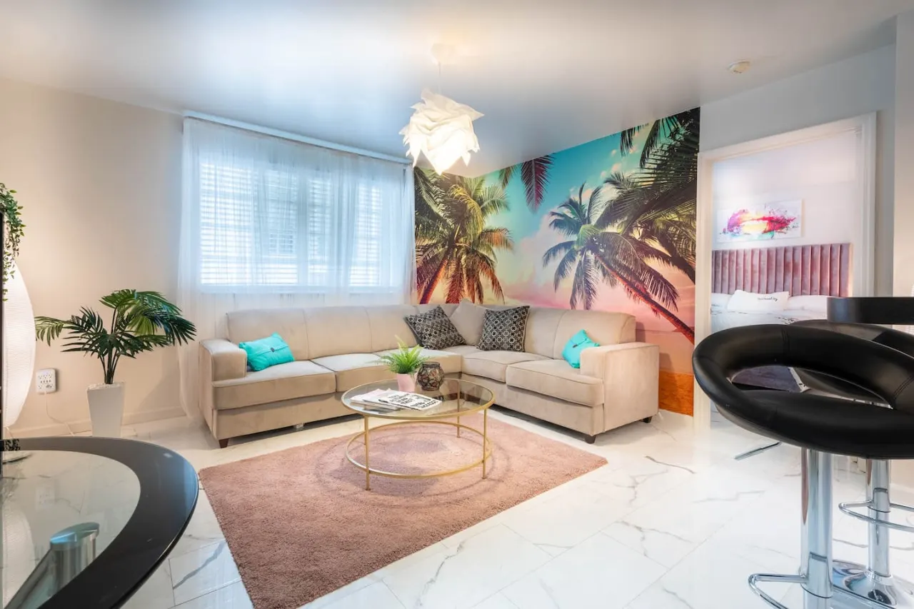 South Beach - 1 Min to Beach - King Bed 1