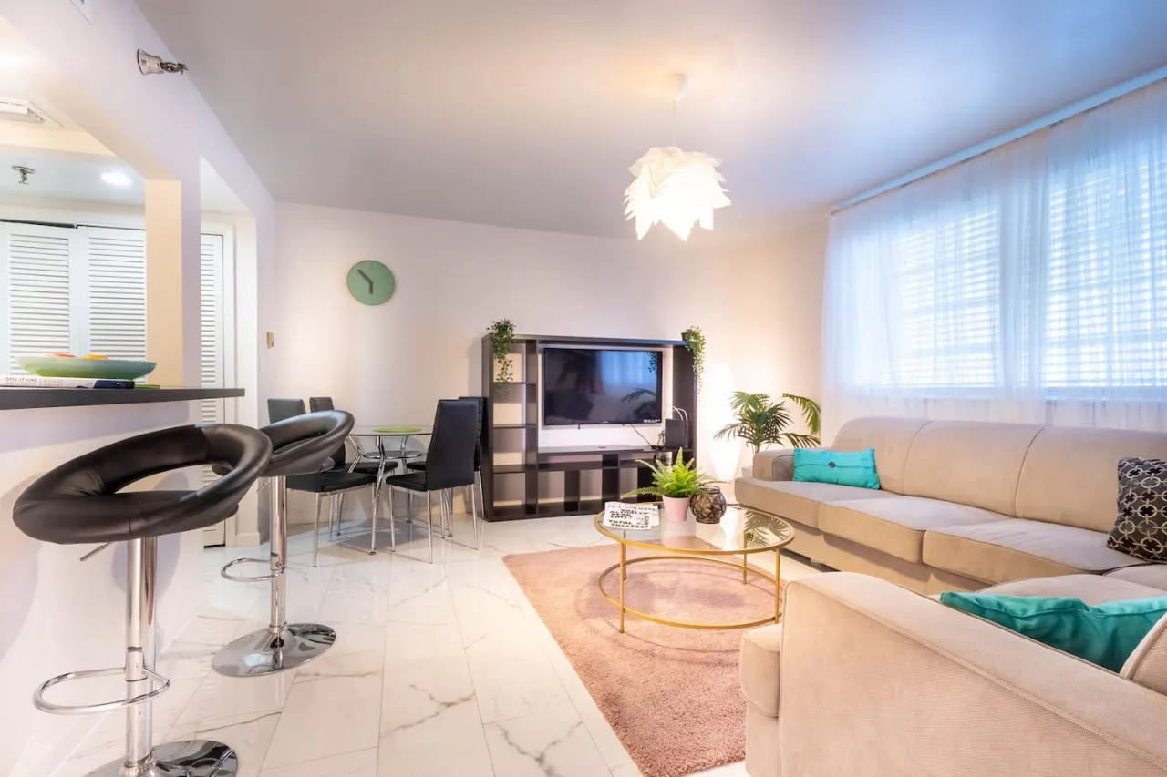 South Beach - 1 Min to Beach - King Bed 2